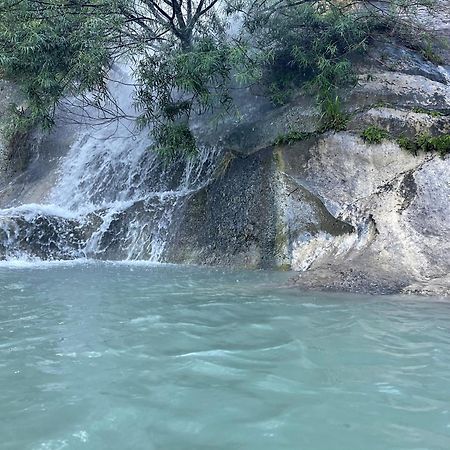 Bovilla Canyon Tirana Buitenkant foto