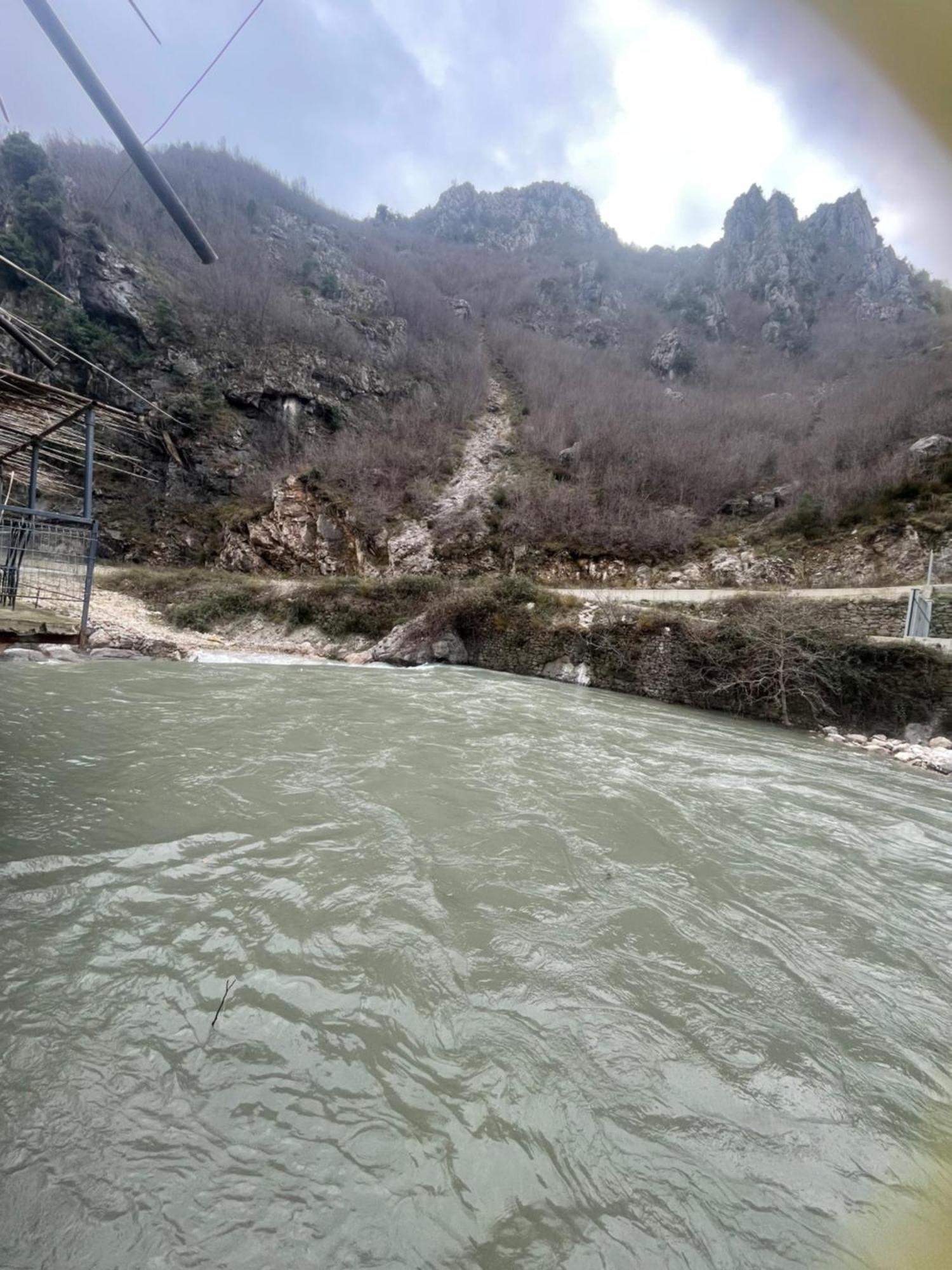 Bovilla Canyon Tirana Buitenkant foto