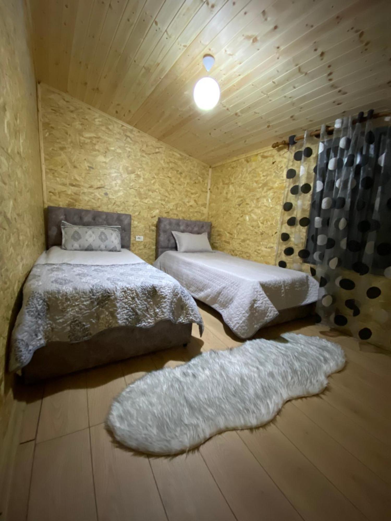 Bovilla Canyon Tirana Buitenkant foto